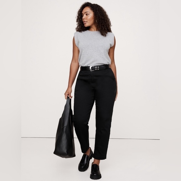 NWT! Banana Republic The Weekender Black Barrel-Leg Pant - Multiple Sizes 🔹 - Picture 4 of 8